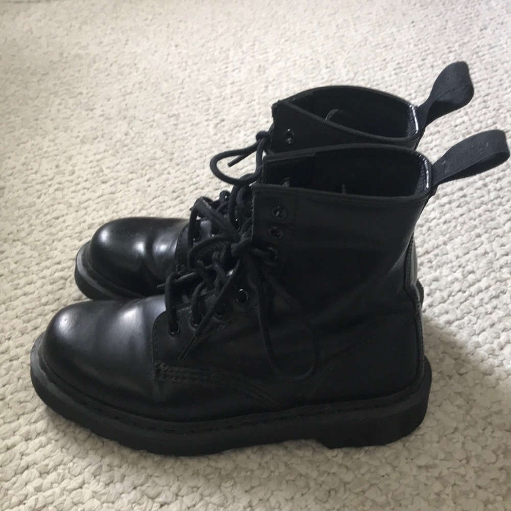 🖤Dr. Martens Boots🖤
